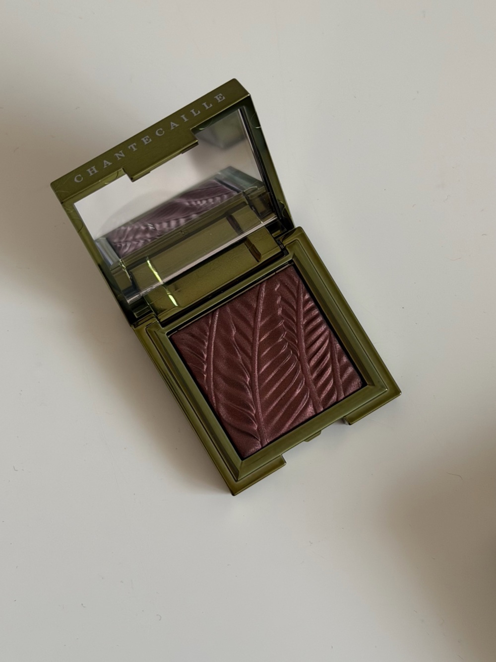 Chantecaille Luminescent Eye Shade Lion limites edition Martii - Picture 2 of 2